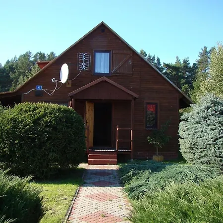בית נופש Holzhuette Mit Weitlaeufigem Garten Am Wald